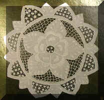L106RoundLace.jpeg (45579 bytes)